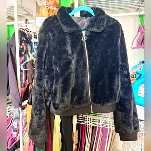 No Boundaries black fuzzy coat size XL 15-17